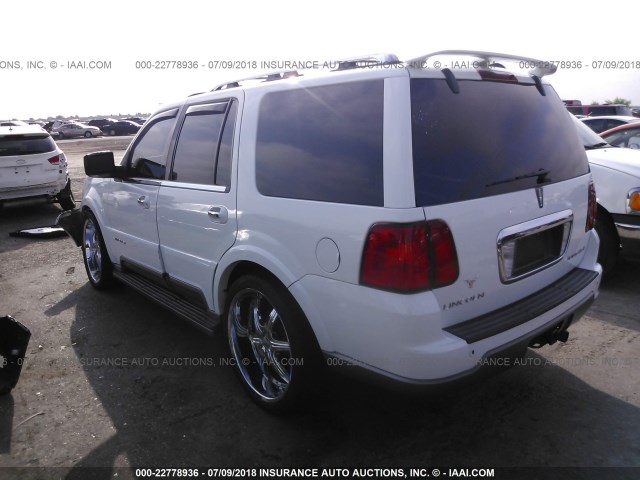 5LMFU28R83LJ34442 - 2003 LINCOLN NAVIGATOR WHITE photo 3