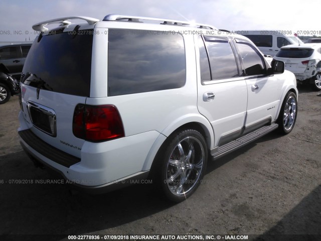 5LMFU28R83LJ34442 - 2003 LINCOLN NAVIGATOR WHITE photo 4
