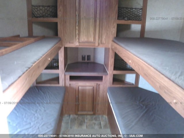 4X4TRLF29F1862532 - 2016 FOREST RIVER ROCKWOOD WINDJAMMER  Սպիտակ լուսանկար 7