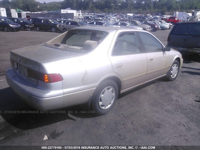 4T1BG22KXYU661209 - 2000 TOYOTA CAMRY CE/LE/XLE BROWN photo 4