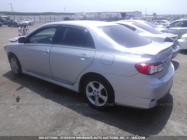 2T1BU4EE3DC992493 - 2013 TOYOTA COROLLA S/LE SILVER photo 3