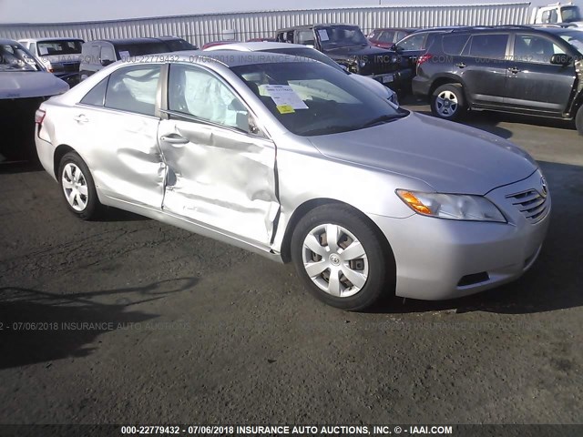 4T1BE46K19U305941 - 2009 TOYOTA CAMRY SE/LE/XLE ვერცხლისფერი ფოტო 1