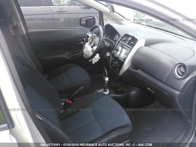 3N1CE2CP1GL357707 - 2016 NISSAN VERSA NOTE S/S PLUS/SV/SL/SR SILVER photo 5