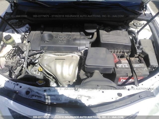 4T1BF3EK3BU726929 - 2011 TOYOTA CAMRY SE/LE/XLE WHITE photo 10