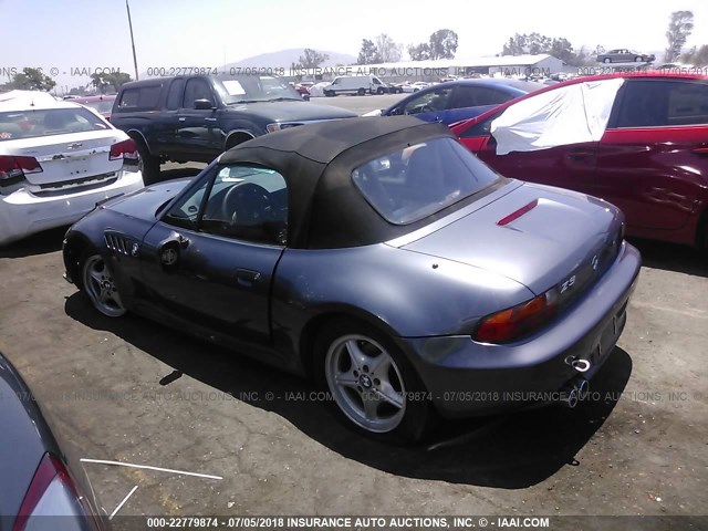 4USCH9330XLF79187 - 1999 BMW Z3 2.3 GRAY photo 3