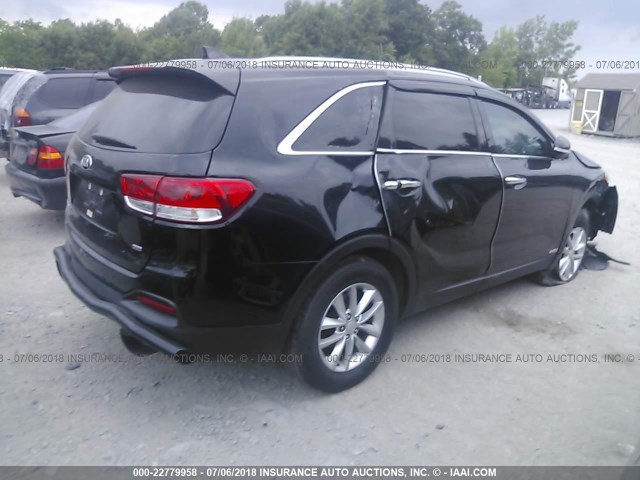 5XYPGDA37HG196308 - 2017 KIA SORENTO LX/L BLACK photo 4