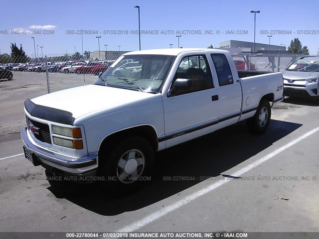 2GTEK19K7R1533703 - 1994 GMC SIERRA K1500 WHITE photo 2