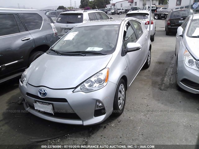 JTDKDTB37D1556912 - 2013 TOYOTA PRIUS C SILVER photo 2