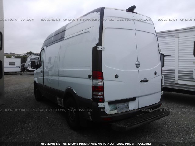 WDYPE7CC4D5809447 - 2013 FREIGHTLINER Sprinter 2500 WHITE photo 3