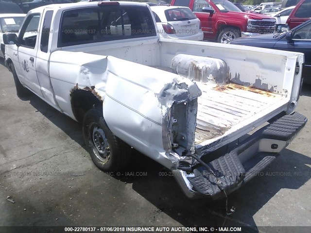 1N6DD26S6XC320469 - 1999 NISSAN FRONTIER KING CAB XE/KING CAB SE WHITE photo 6