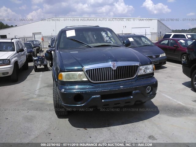 5LMPU28LXWLJ14374 - 1998 LINCOLN NAVIGATOR 绿色 照片 6