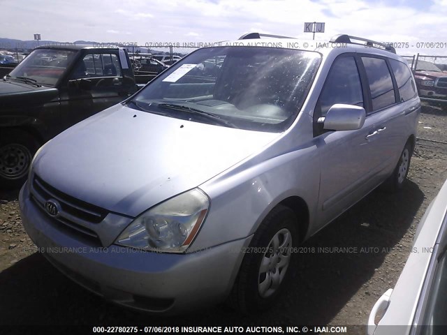 KNDMB233566070242 - 2006 KIA SEDONA EX/LX SILVER photo 2