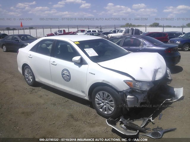 4T1BD1FK0DU073391 - 2013 TOYOTA CAMRY HYBRID/LE/XLE 白色 照片 1