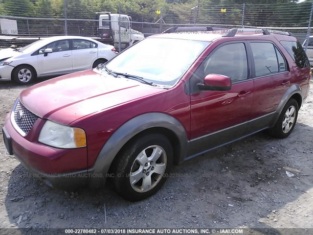 1FMDK05115GA71215 - 2005 FORD FREESTYLE SEL RED photo 2