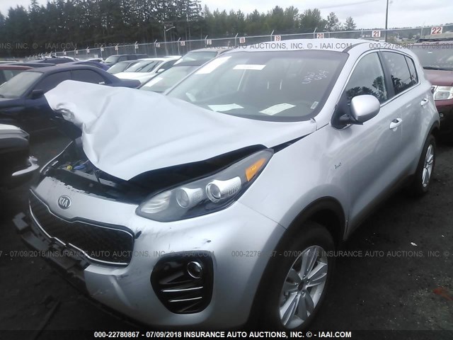 KNDPMCAC9J7444810 - 2018 KIA SPORTAGE LX SILVER photo 2