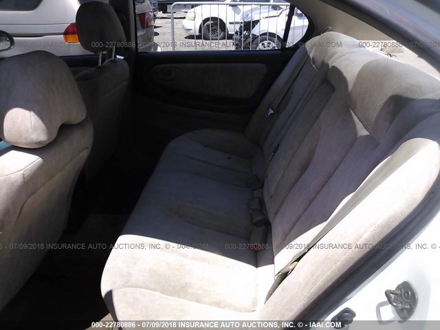 JN1CA31DXYT729505 - 2000 NISSAN MAXIMA GLE/GXE/SE WHITE photo 8