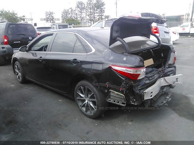 4T1BF1FK4FU009626 - 2015 TOYOTA CAMRY LE/XLE/SE/XSE BLACK photo 3