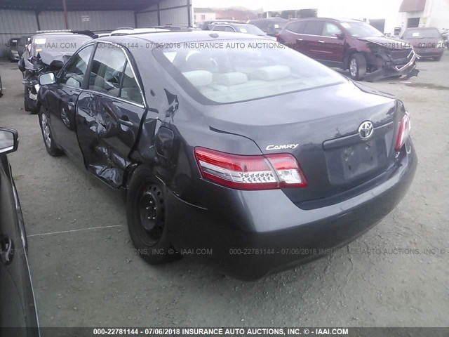4T1BF3EK1BU121727 - 2011 TOYOTA CAMRY SE/LE/XLE GRAY photo 6