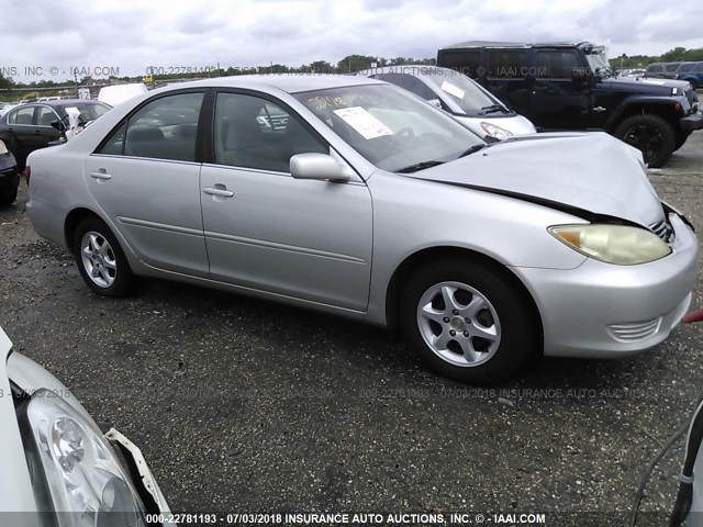 4T1BE30K96U679485 - 2006 TOYOTA CAMRY LE/XLE/SE 银色 照片 1