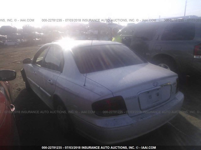 KMHWF25H34A929565 - 2004 HYUNDAI SONATA GL WHITE photo 3