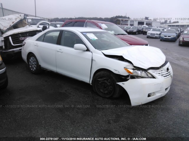 4T1BK46K07U503920 - 2007 TOYOTA CAMRY NEW GENERAT LE/XLE/SE WHITE photo 1