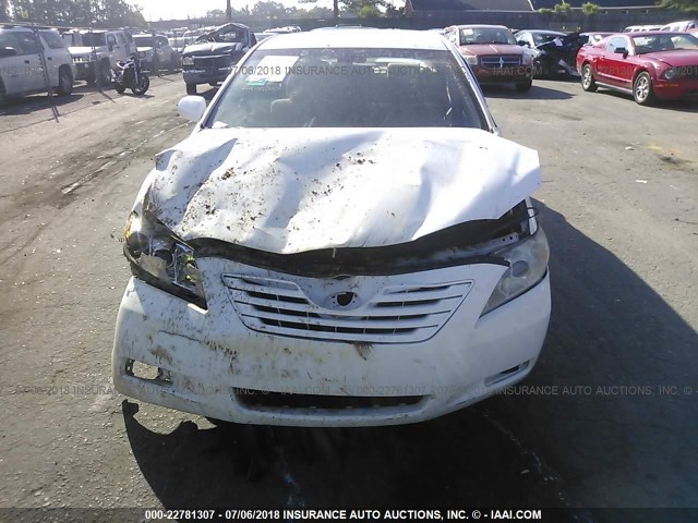 4T1BK46K07U503920 - 2007 TOYOTA CAMRY NEW GENERAT LE/XLE/SE WHITE photo 6