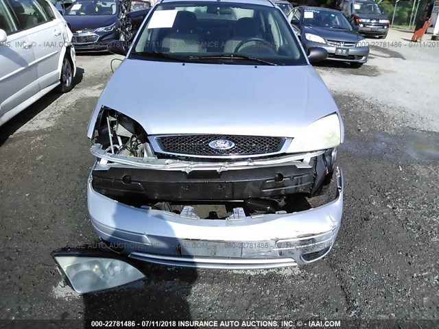 1FAFP34N27W122384 - 2007 FORD FOCUS ZX4/S/SE/SES 银色 照片 6