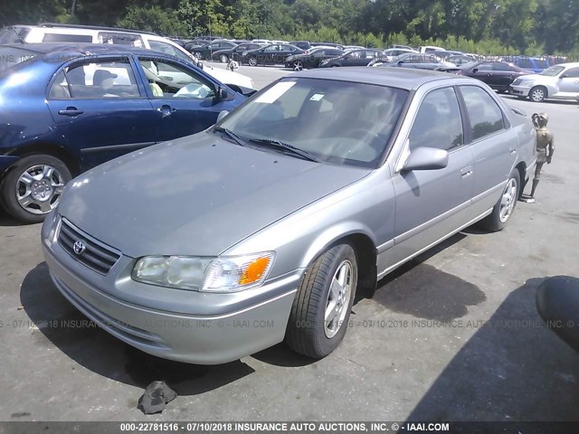 JT2BG22K210550356 - 2001 TOYOTA CAMRY CE/LE/XLE 灰色 照片 2