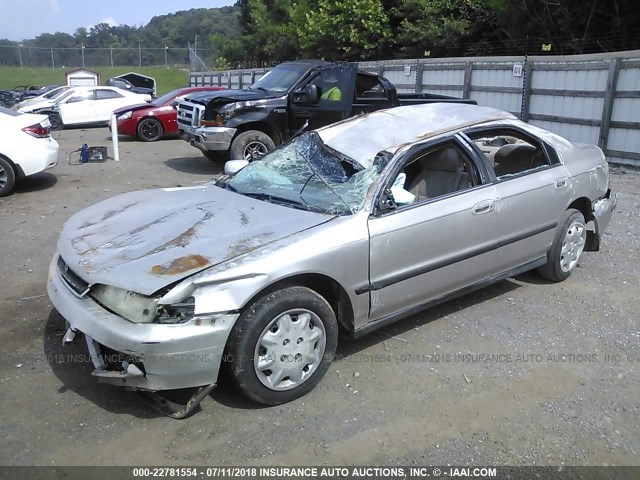 1HGCD5631TA176331 - 1996 HONDA ACCORD LX/EX TAN photo 2