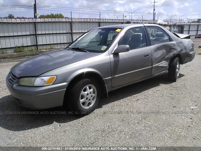 4T1BG22K9XU573038 - 1999 TOYOTA CAMRY CE/LE/XLE Pewter photo 2