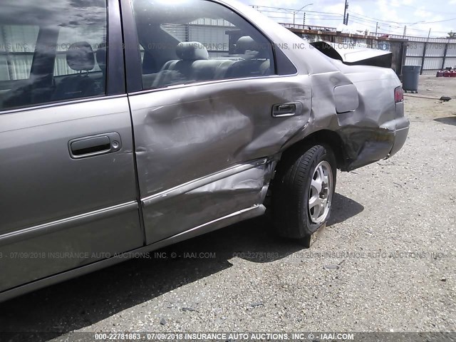 4T1BG22K9XU573038 - 1999 TOYOTA CAMRY CE/LE/XLE 锡色 照片 6
