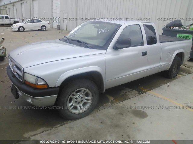 1D7GL32K44S596204 - 2004 DODGE DAKOTA SPORT SILVER photo 2