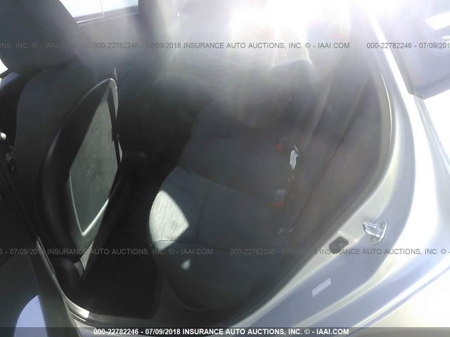 KMHCT5AE1GU269361 - 2016 HYUNDAI ACCENT SE SILVER photo 8