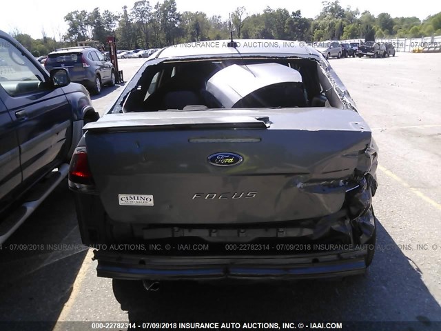 1FAHP3GN0AW222902 - 2010 FORD FOCUS SES GRAY photo 6