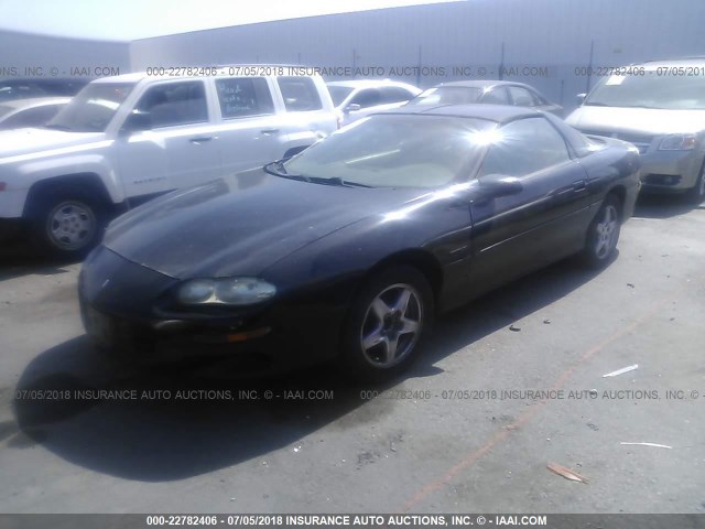 2G1FP22G7W2103122 - 1998 CHEVROLET CAMARO Z28 BLACK photo 2