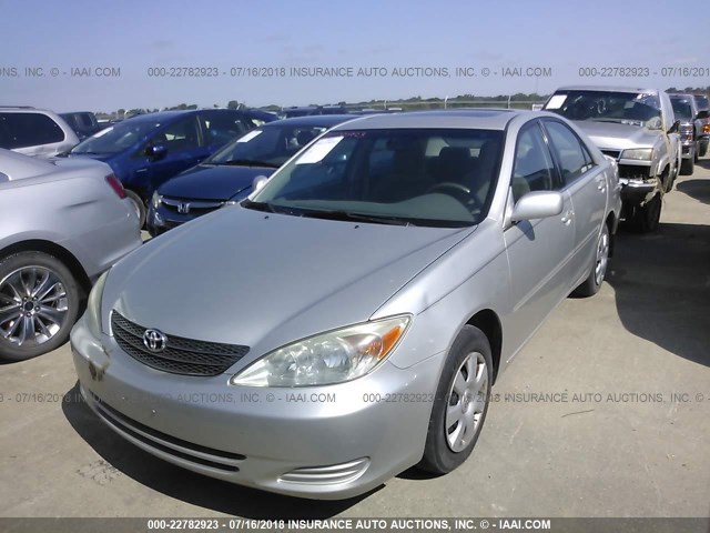 4T1BE32K02U030973 - 2002 TOYOTA CAMRY LE/XLE/SE Gümüş foto 2