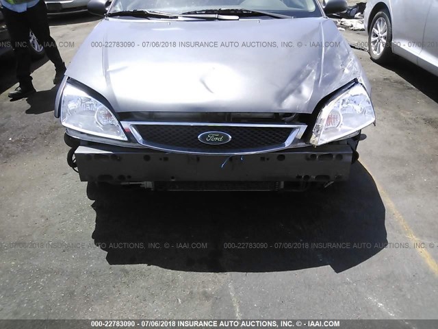 1FAFP34NX7W259332 - 2007 FORD FOCUS ZX4/S/SE/SES 灰色 照片 6