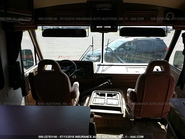 1GBJP37WXJ3309958 - 1988 FLEETWOOD MOTOR HOME  TAN photo 5