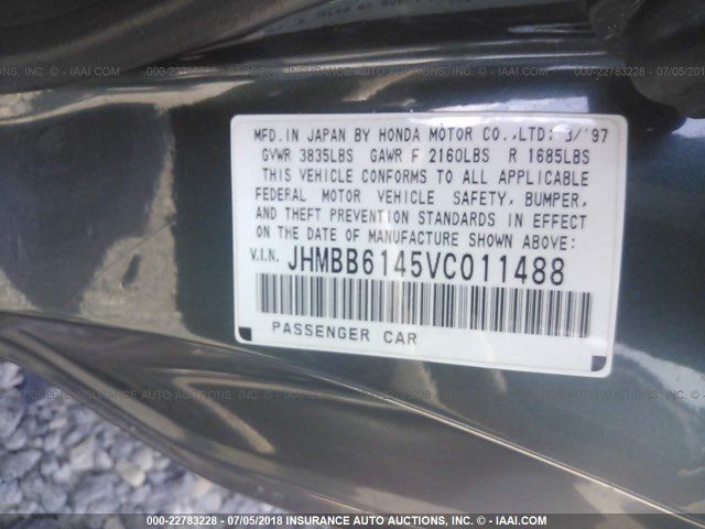 JHMBB6145VC011488 - 1997 HONDA PRELUDE GRAY photo 9