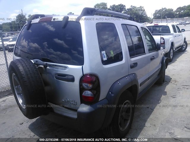 1J8GL38K45W518154 - 2005 JEEP LIBERTY RENEGADE 银色 照片 4