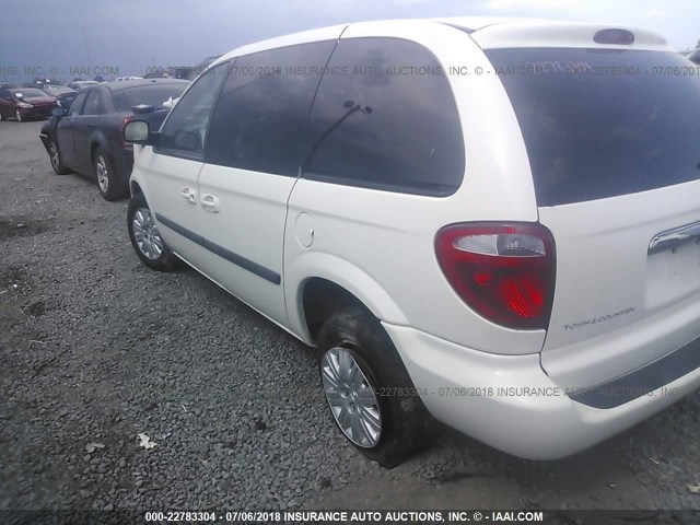 1C4GP45R25B311384 - 2005 CHRYSLER TOWN & COUNTRY  WHITE photo 3