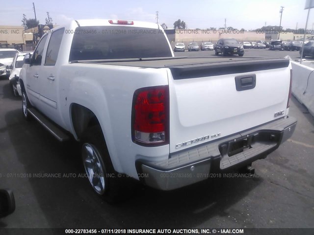 3GTP1VE0XDG201679 - 2013 GMC SIERRA C1500 SLE WHITE photo 3