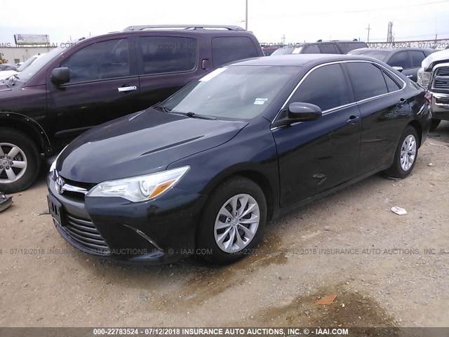 4T4BF1FK7FR472043 - 2015 TOYOTA CAMRY LE/XLE/SE/XSE BLACK photo 2