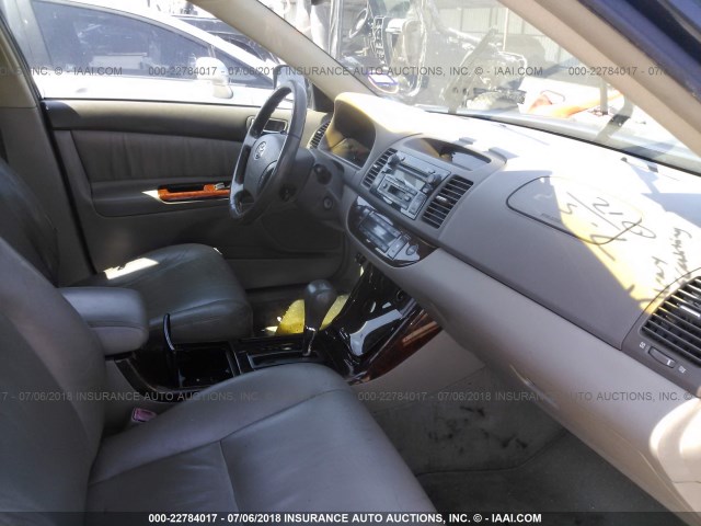 JTDBF32K550162124 - 2005 TOYOTA CAMRY LE/XLE/SE Qara foto 5