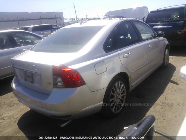 YV1672MS1B2535790 - 2011 VOLVO S40 T5 SILVER photo 4