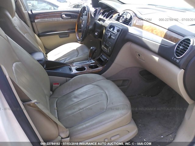 5GALRBED3AJ116087 - 2010 BUICK ENCLAVE CXL 白色 照片 5