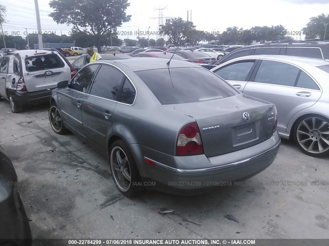 WVWTH63B22P032951 - 2002 VOLKSWAGEN PASSAT GLX 4MOTION GRAY photo 3