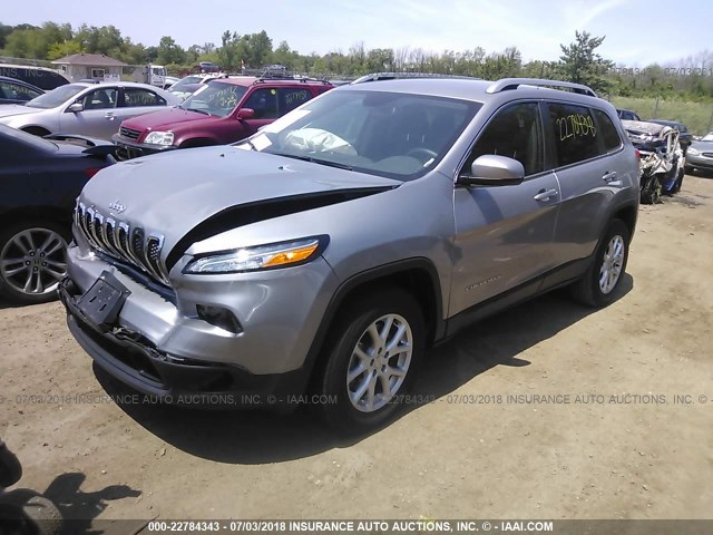 1C4PJMCB9GW361444 - 2016 JEEP CHEROKEE LATITUDE SILVER photo 2