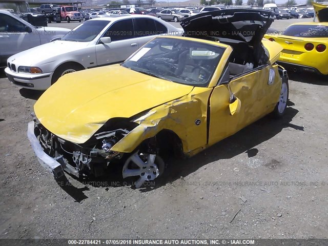 JN1AZ36D15M700067 - 2005 NISSAN 350Z ROADSTER YELLOW photo 2