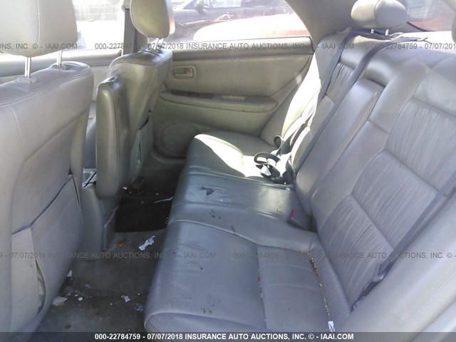 JT8BF28G5W5047975 - 1998 LEXUS ES 300 SILVER photo 8